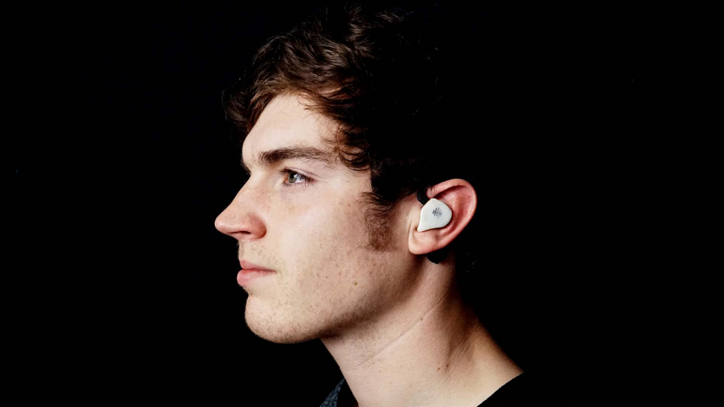 Experience Premium Sound Tailored to You with WAVS Custom – Scan, Fit, and Hear the Difference