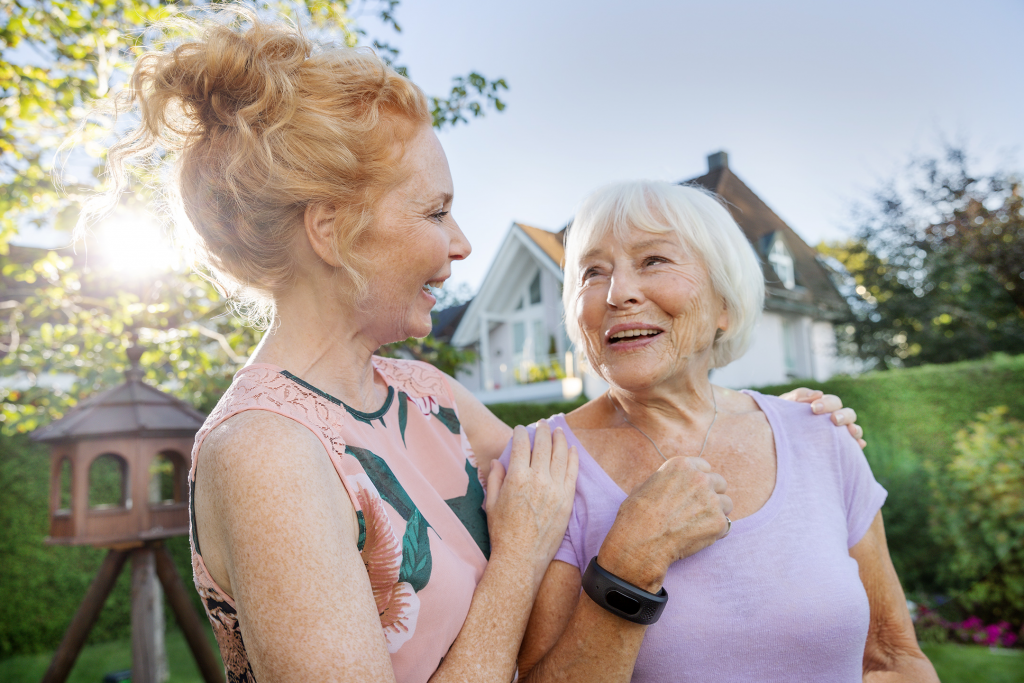 Caera – The Bracelet That Sends Help with a Single Tap