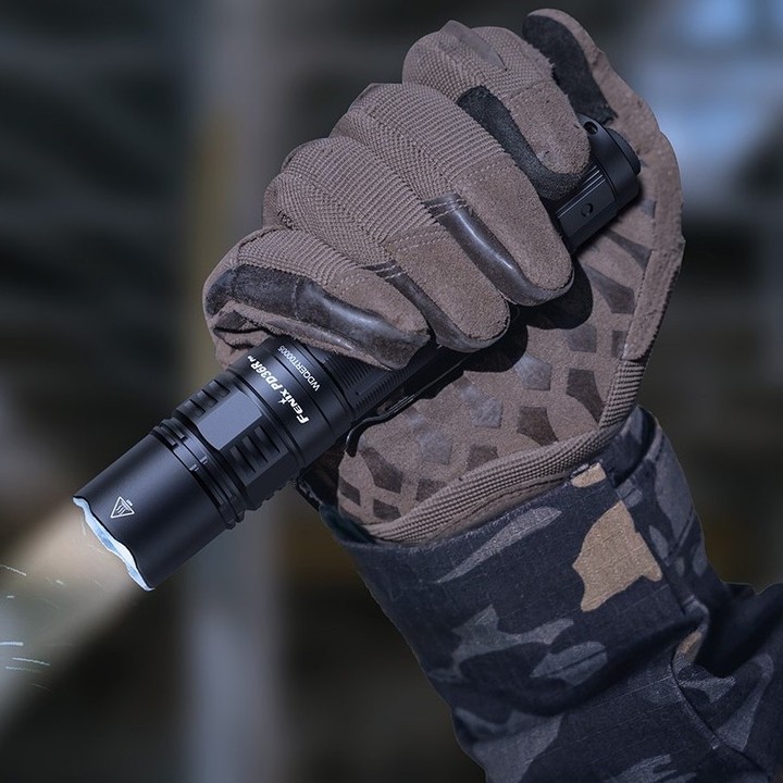 Factors to Consider When Choosing a Rechargeable Flashlight