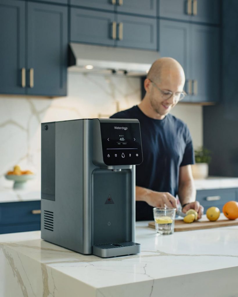 In-Depth Review of Waterdrop: The Smart Solution for Clean Water in Your Kitchen